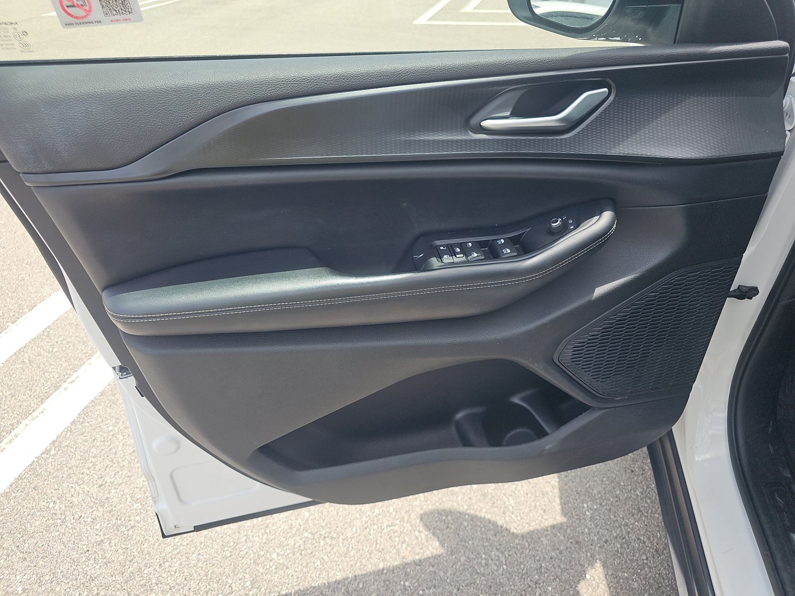 2023 Jeep Grand Cherokee Laredo RWD