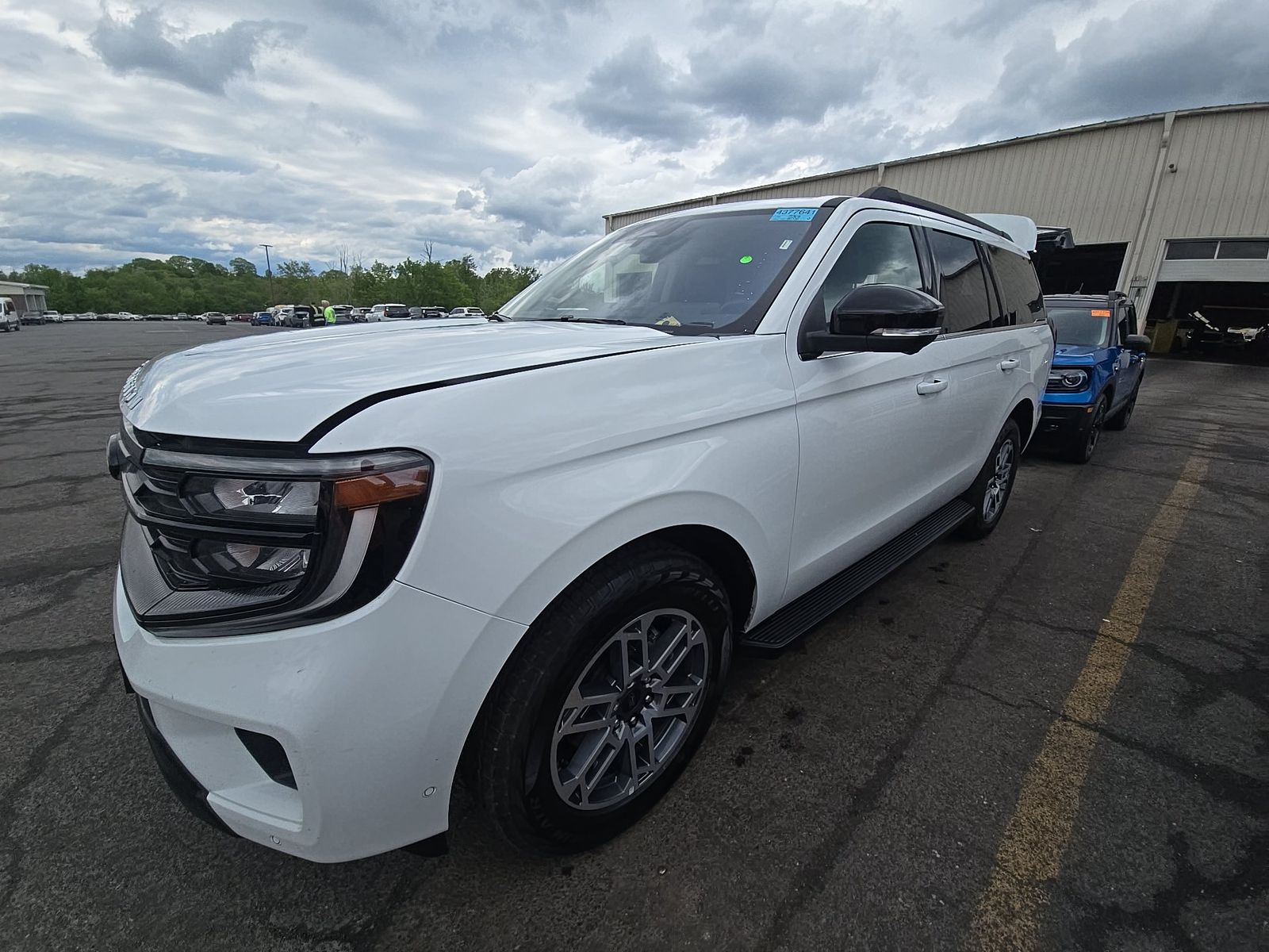 FORD EXPEDITION - 1