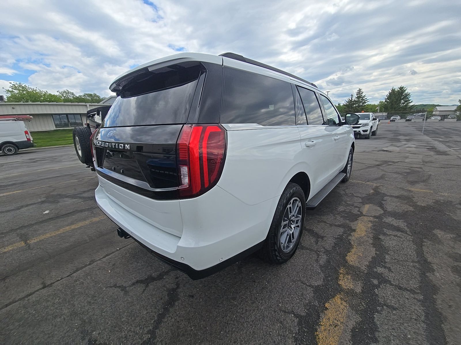 FORD EXPEDITION - 5