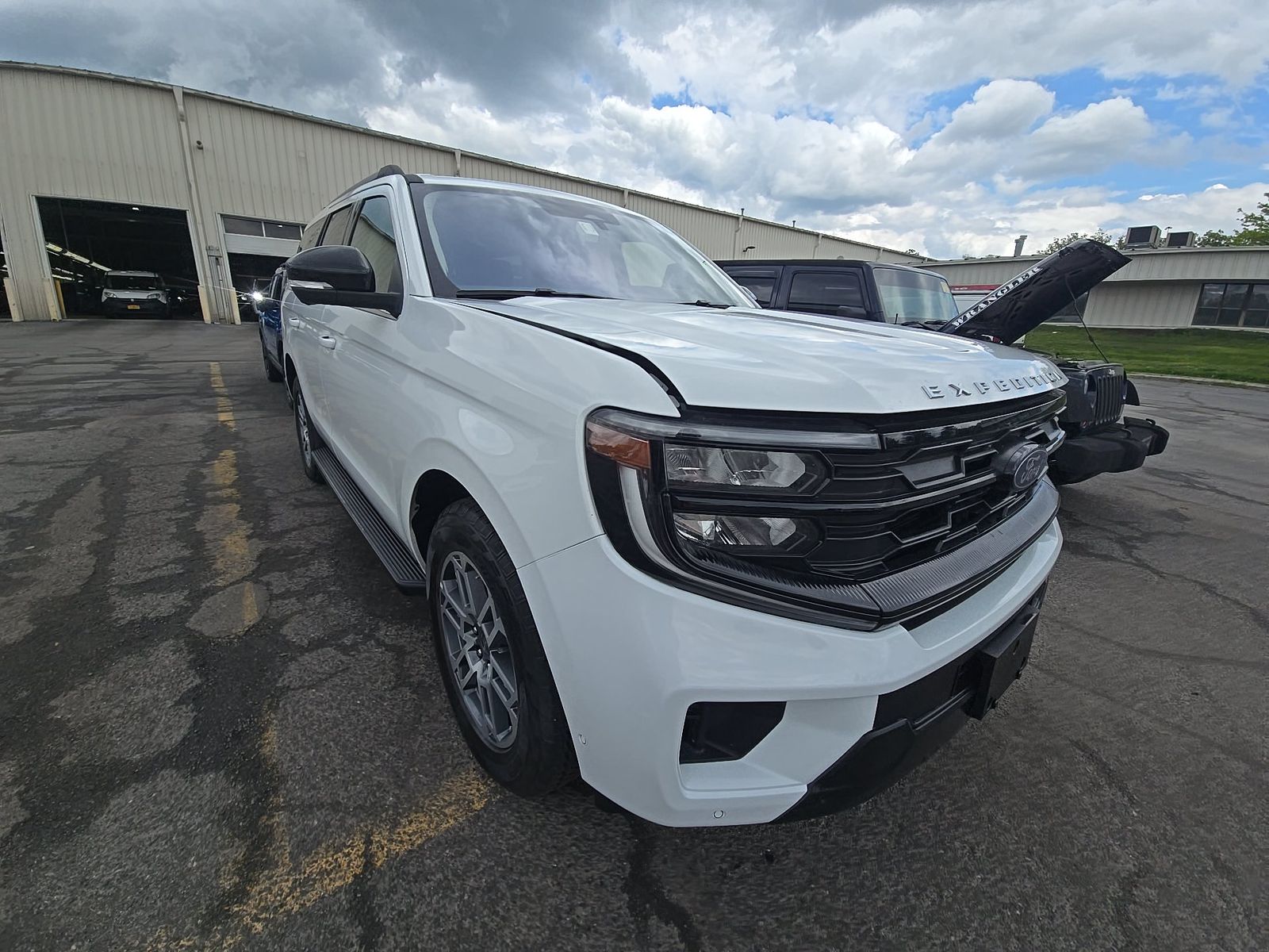 FORD EXPEDITION - 4