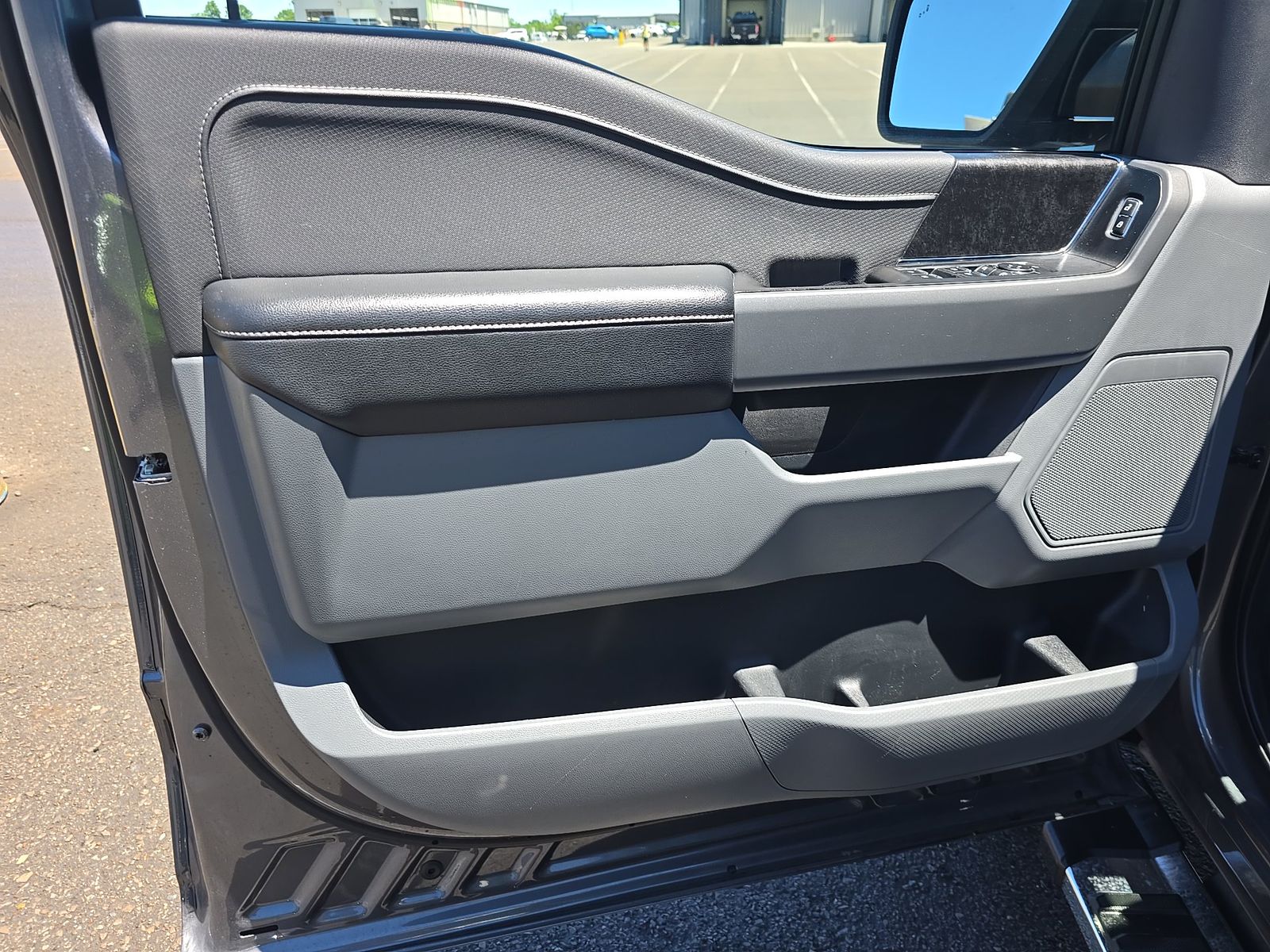 FORD F-150 - 4