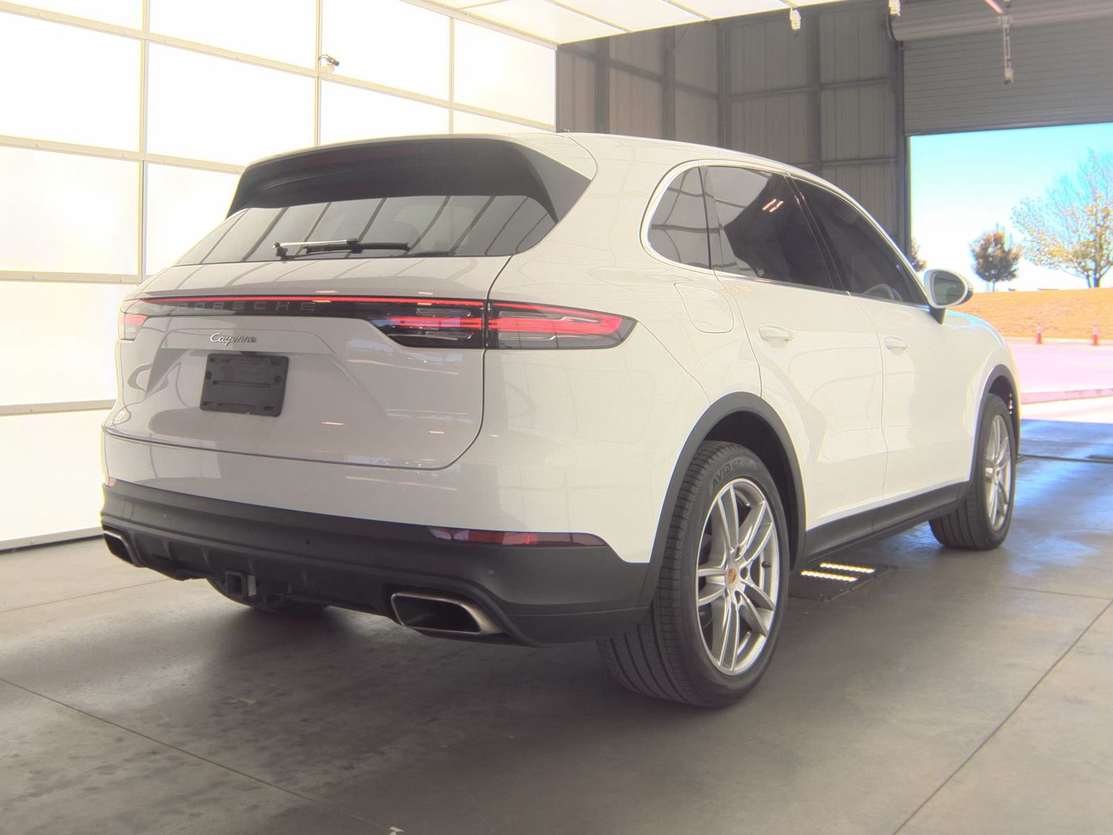 PORSCHE CAYENNE - 6