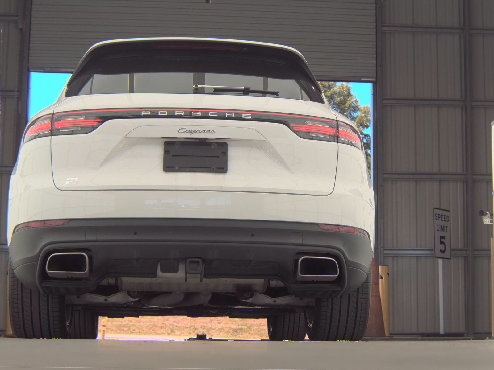 PORSCHE CAYENNE - 8