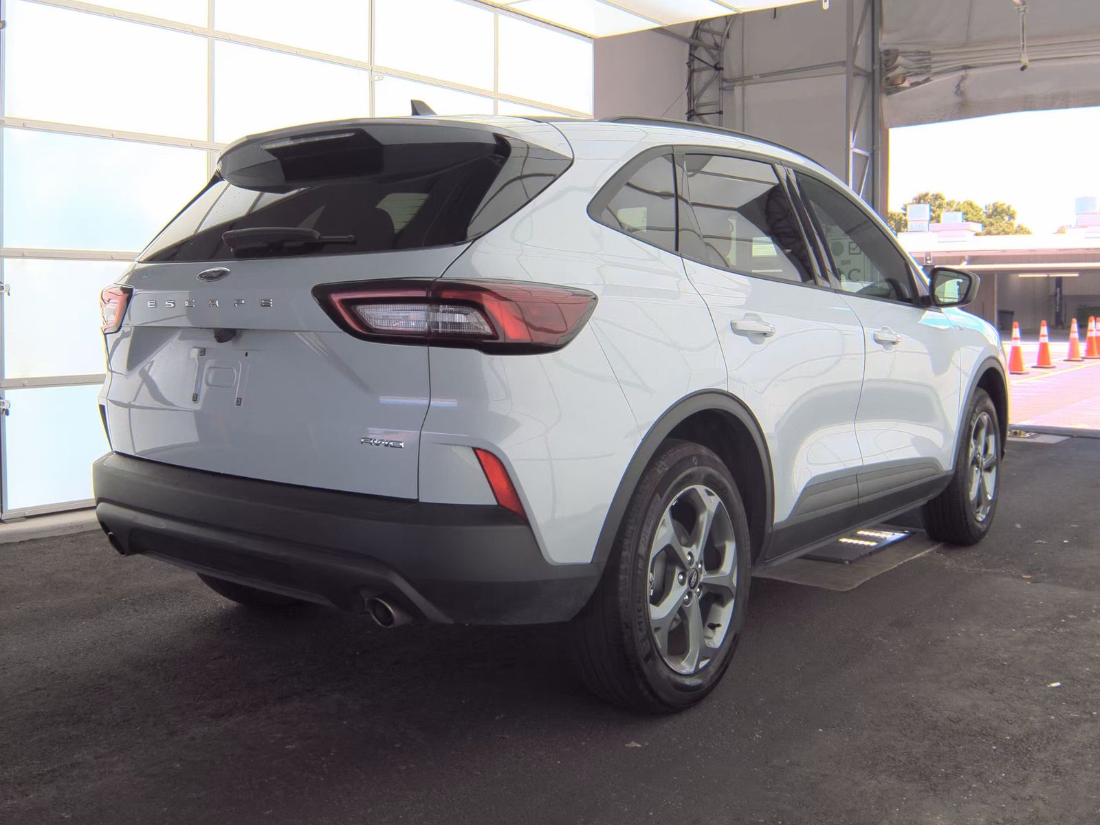 FORD ESCAPE - 6