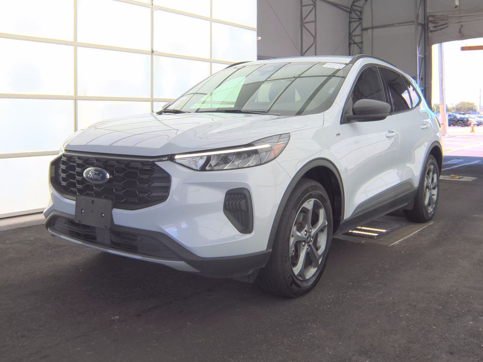 FORD ESCAPE - 1