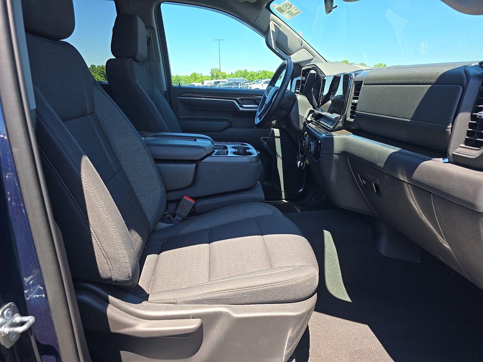 2023 Chevrolet Silverado 1500 LT AWD
