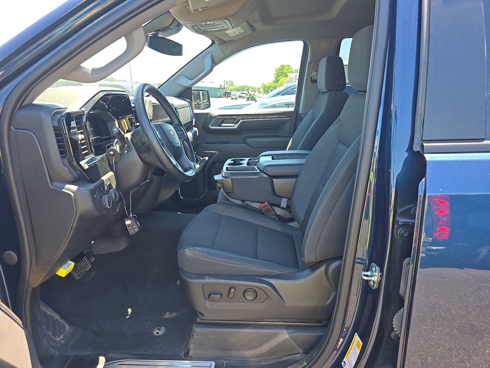 2023 Chevrolet Silverado 1500 LT AWD