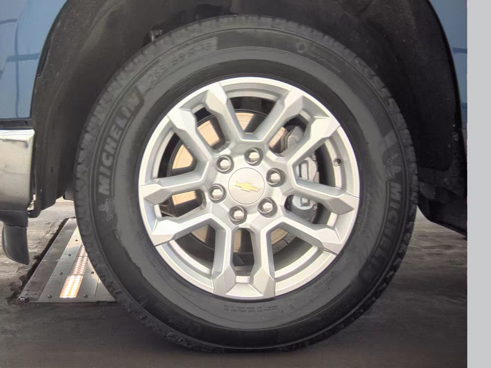 2023 Chevrolet Silverado 1500 LT AWD