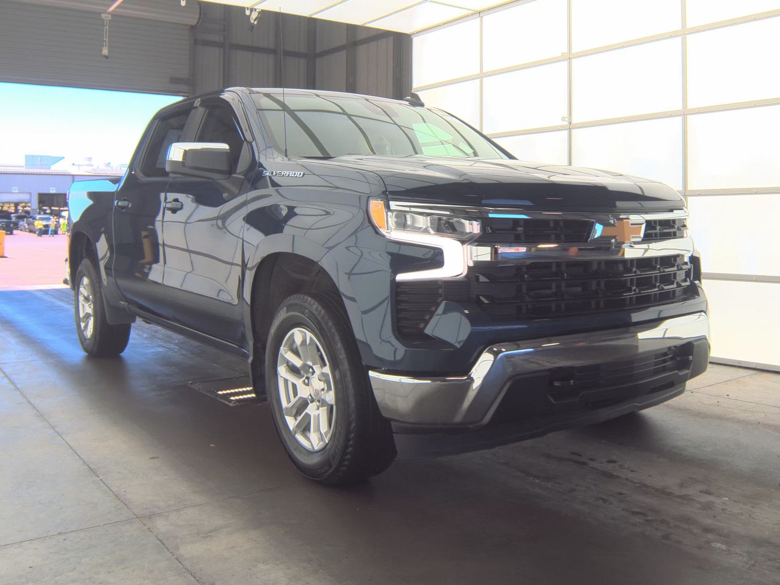 2023 Chevrolet Silverado 1500 LT AWD