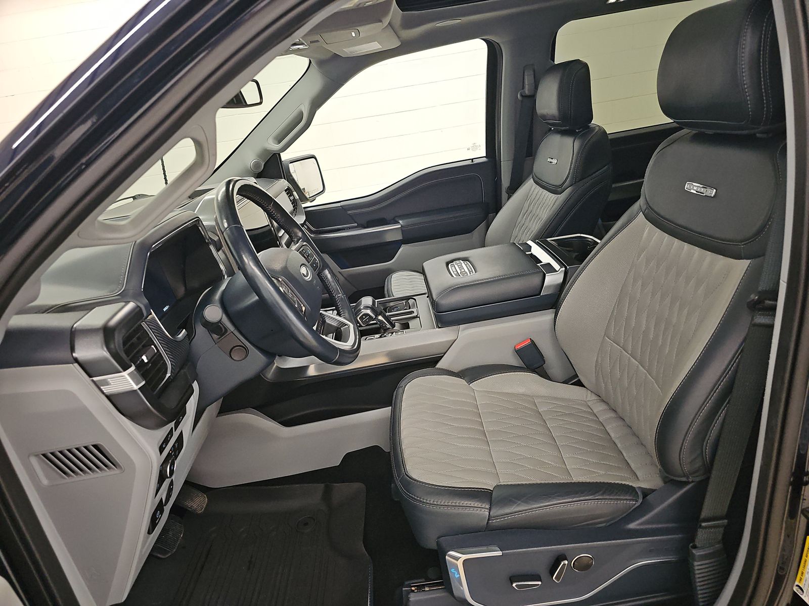 FORD F-150 - 8