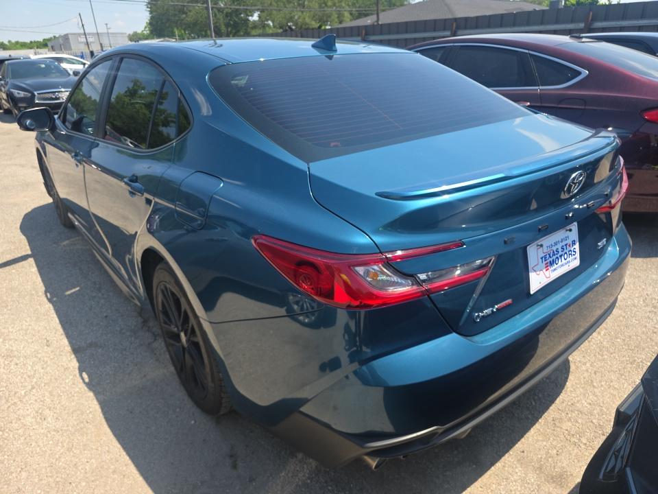 2025 Toyota Camry SE FWD