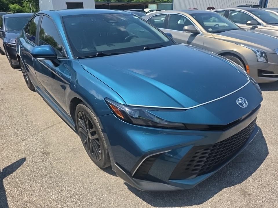 2025 Toyota Camry SE FWD