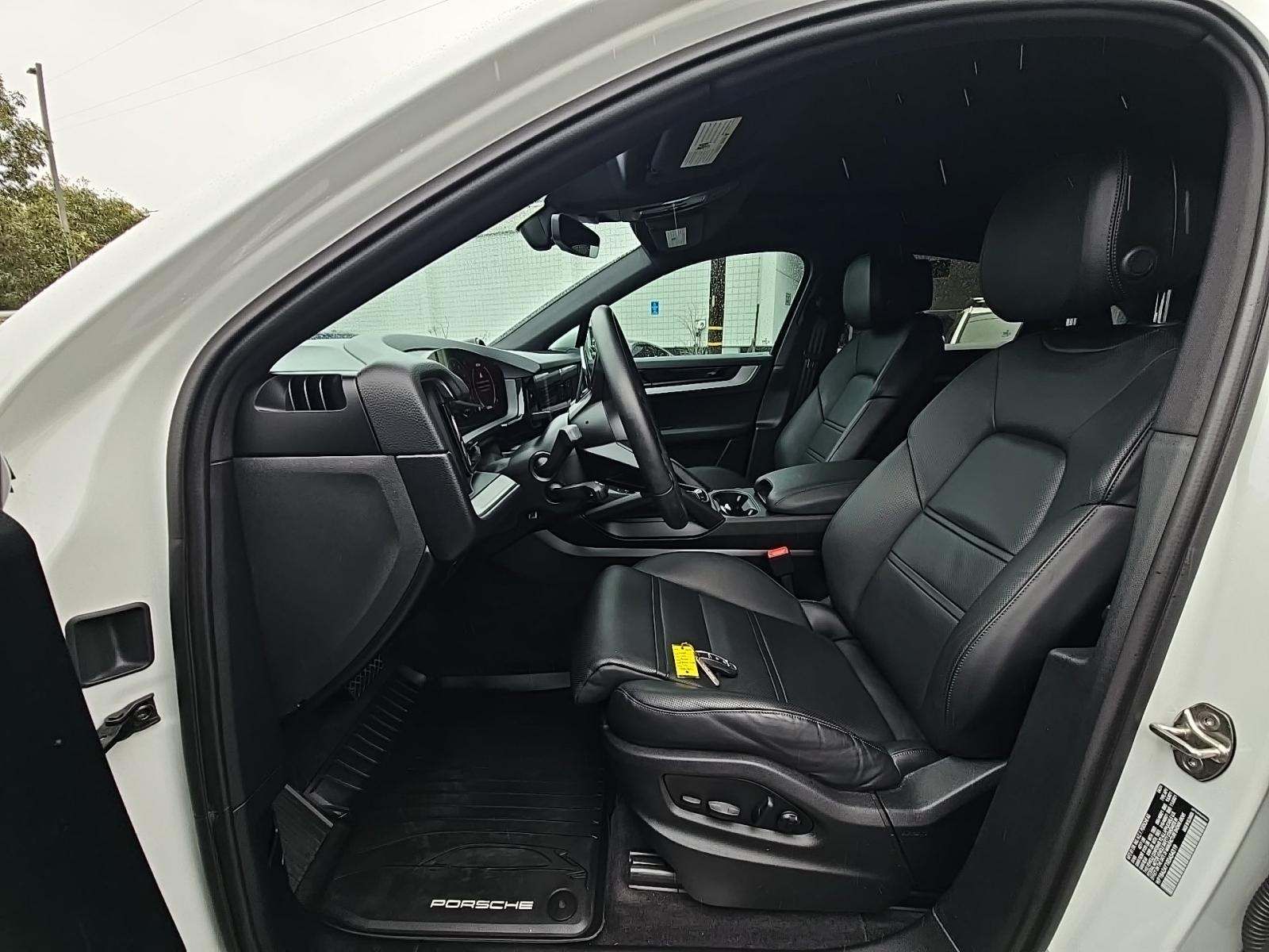 PORSCHE CAYENNE - 8