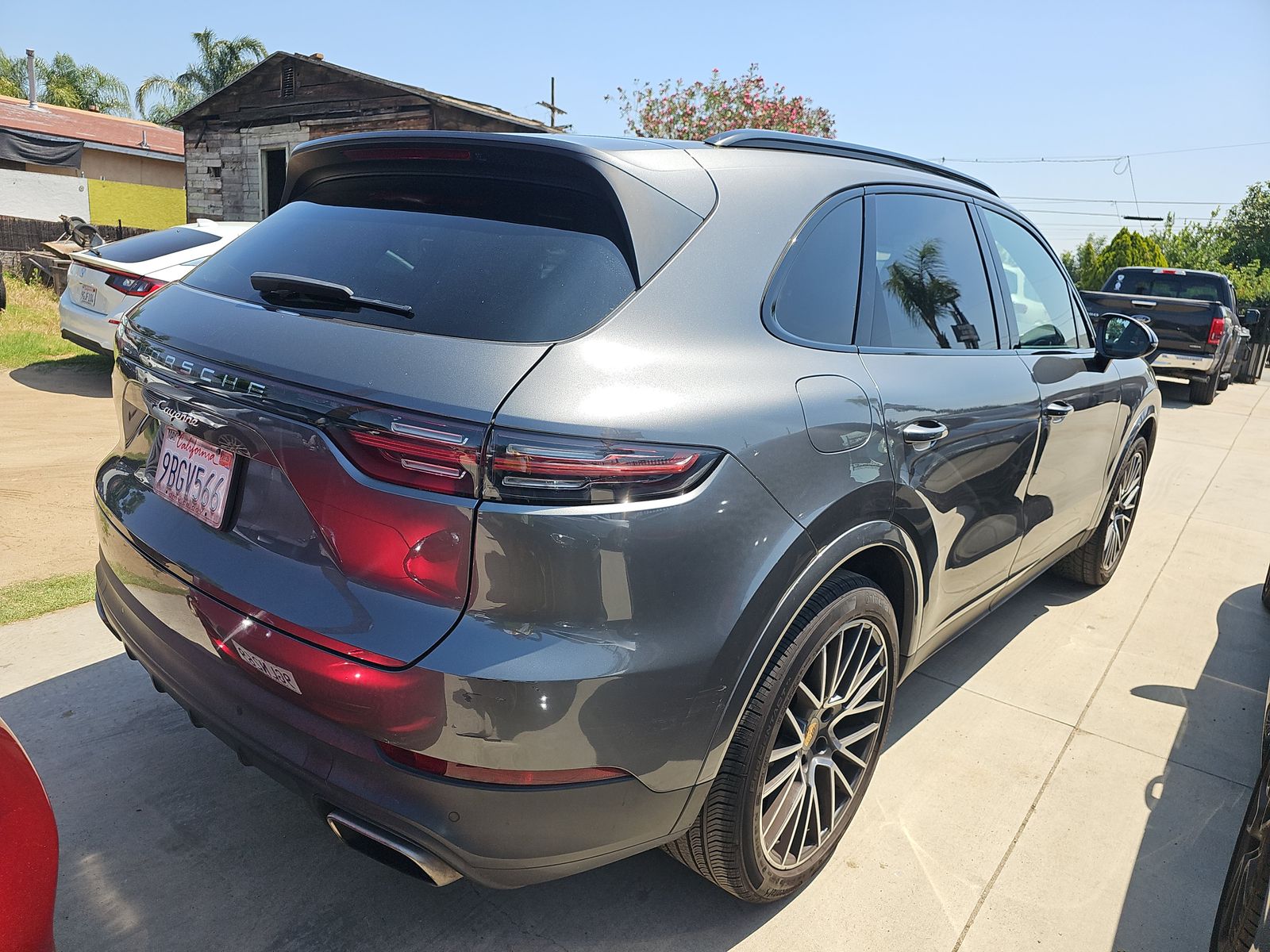 PORSCHE CAYENNE - 5