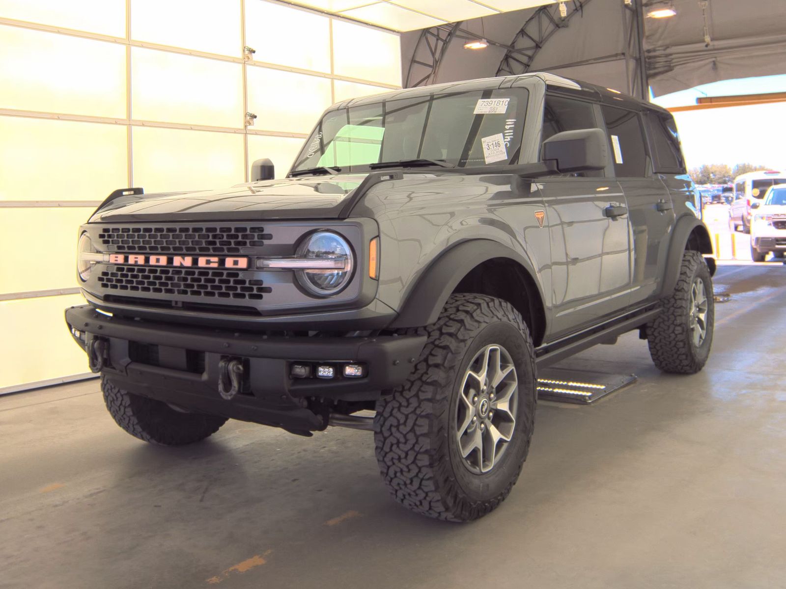 FORD BRONCO - 1