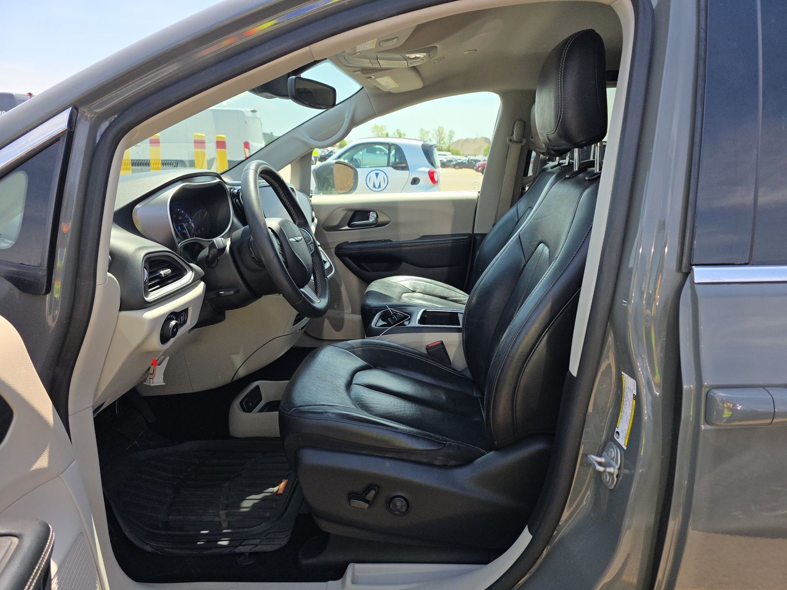 2022 Chrysler Pacifica Touring L FWD
