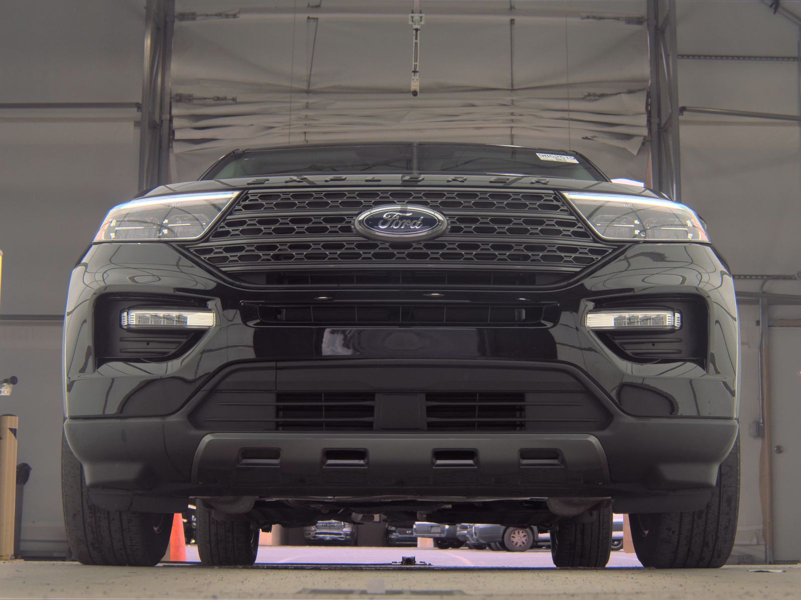 FORD EXPLORER - 4