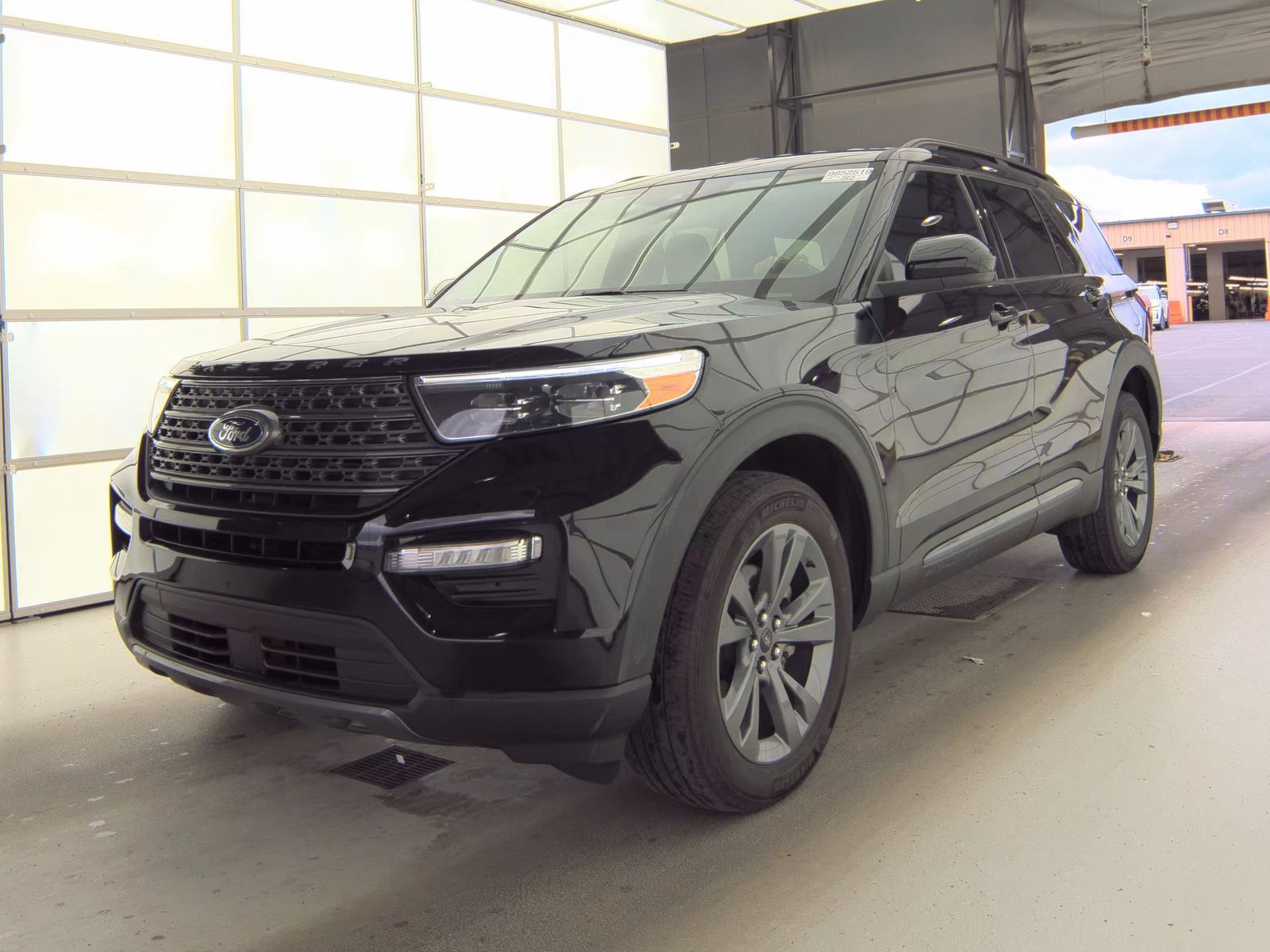 FORD EXPLORER - 1