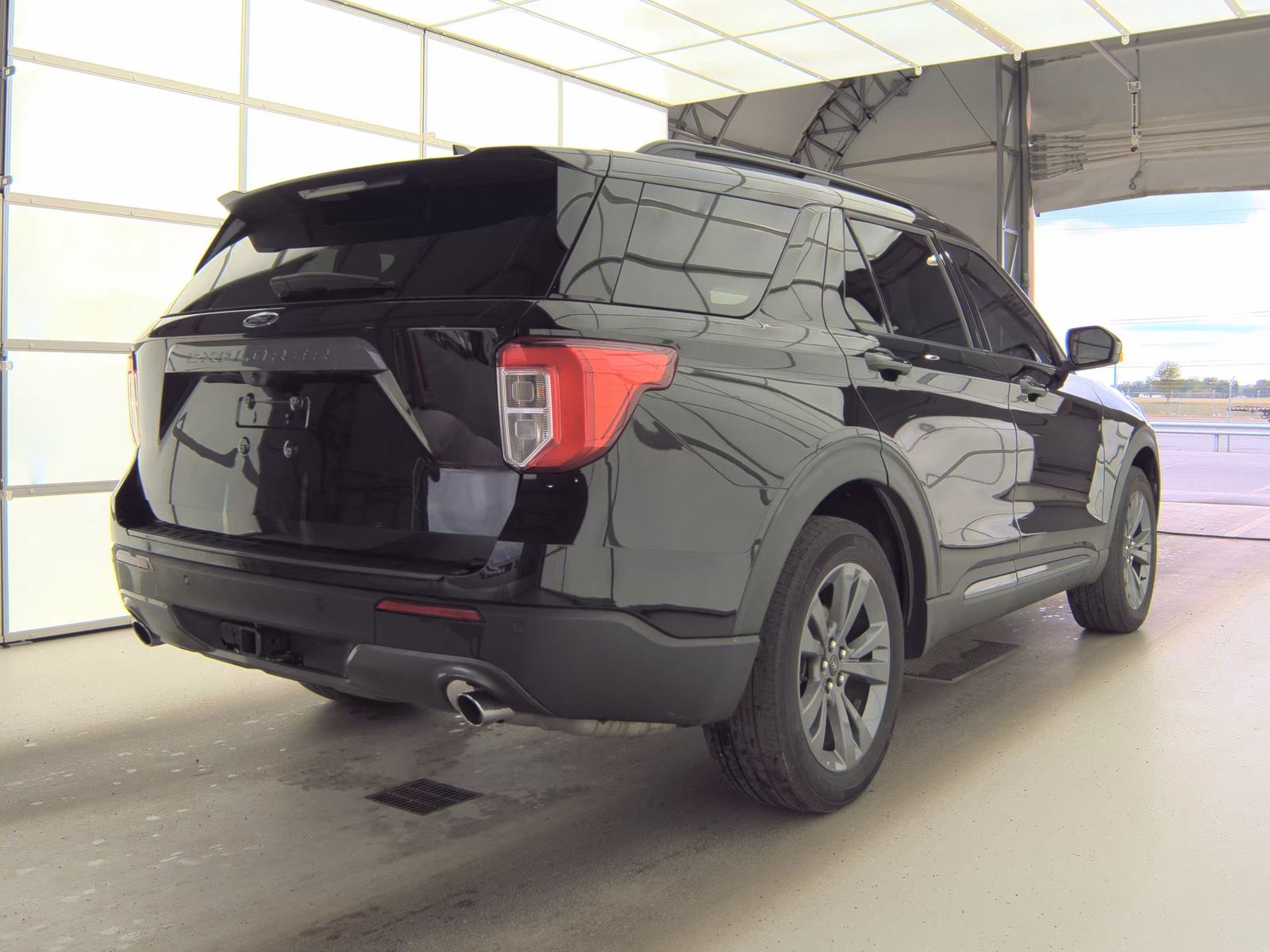 FORD EXPLORER - 6