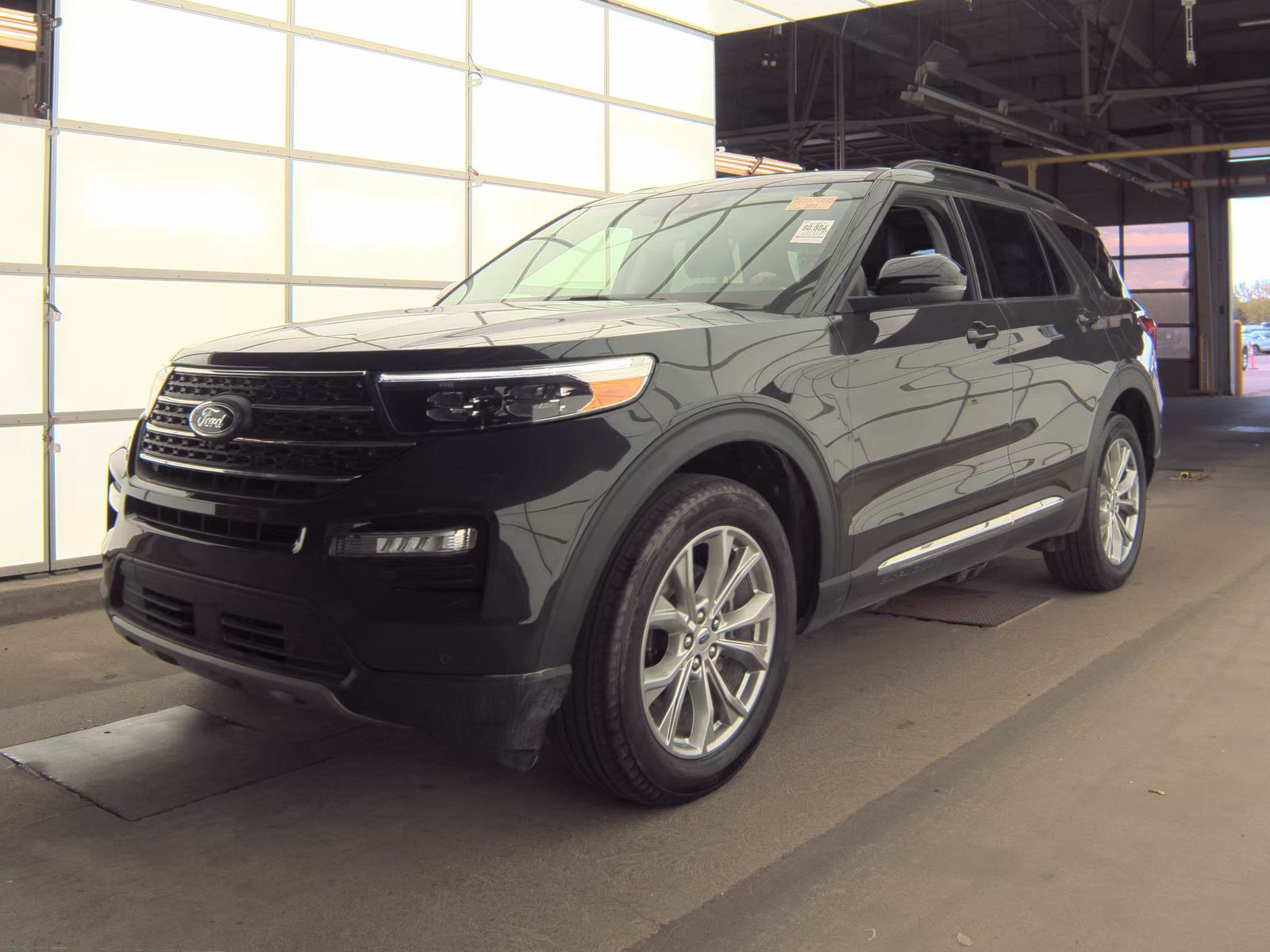 FORD EXPLORER - 1