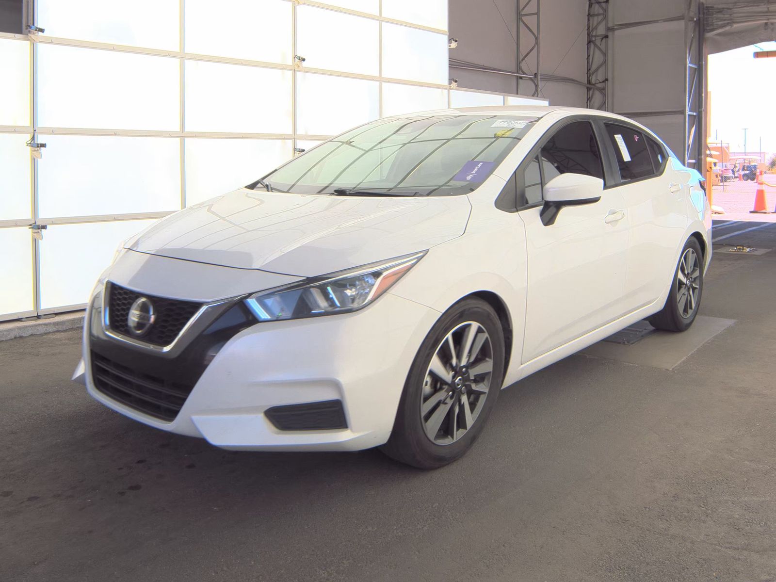 NISSAN VERSA - 1
