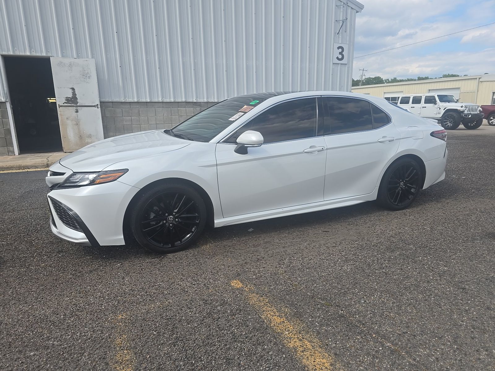 TOYOTA CAMRY - 1