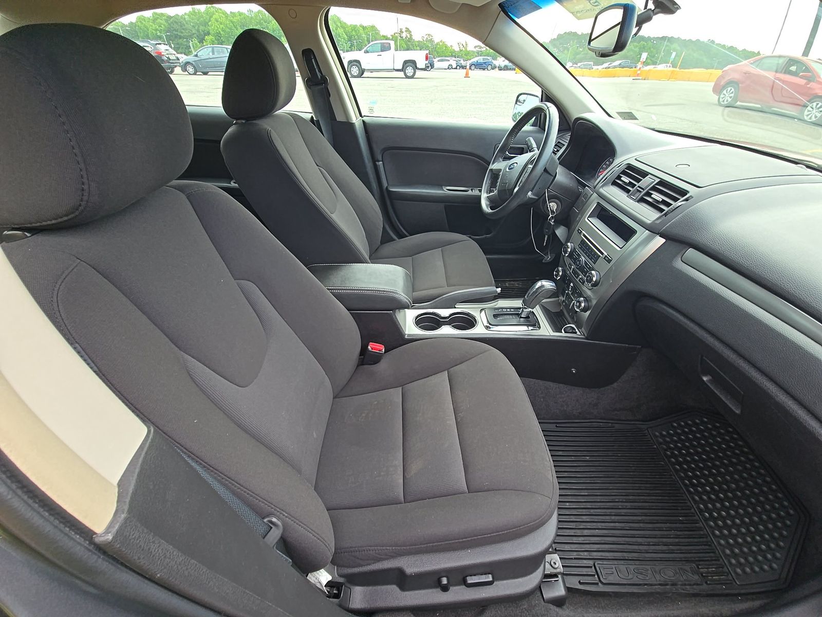 FORD FUSION - 9