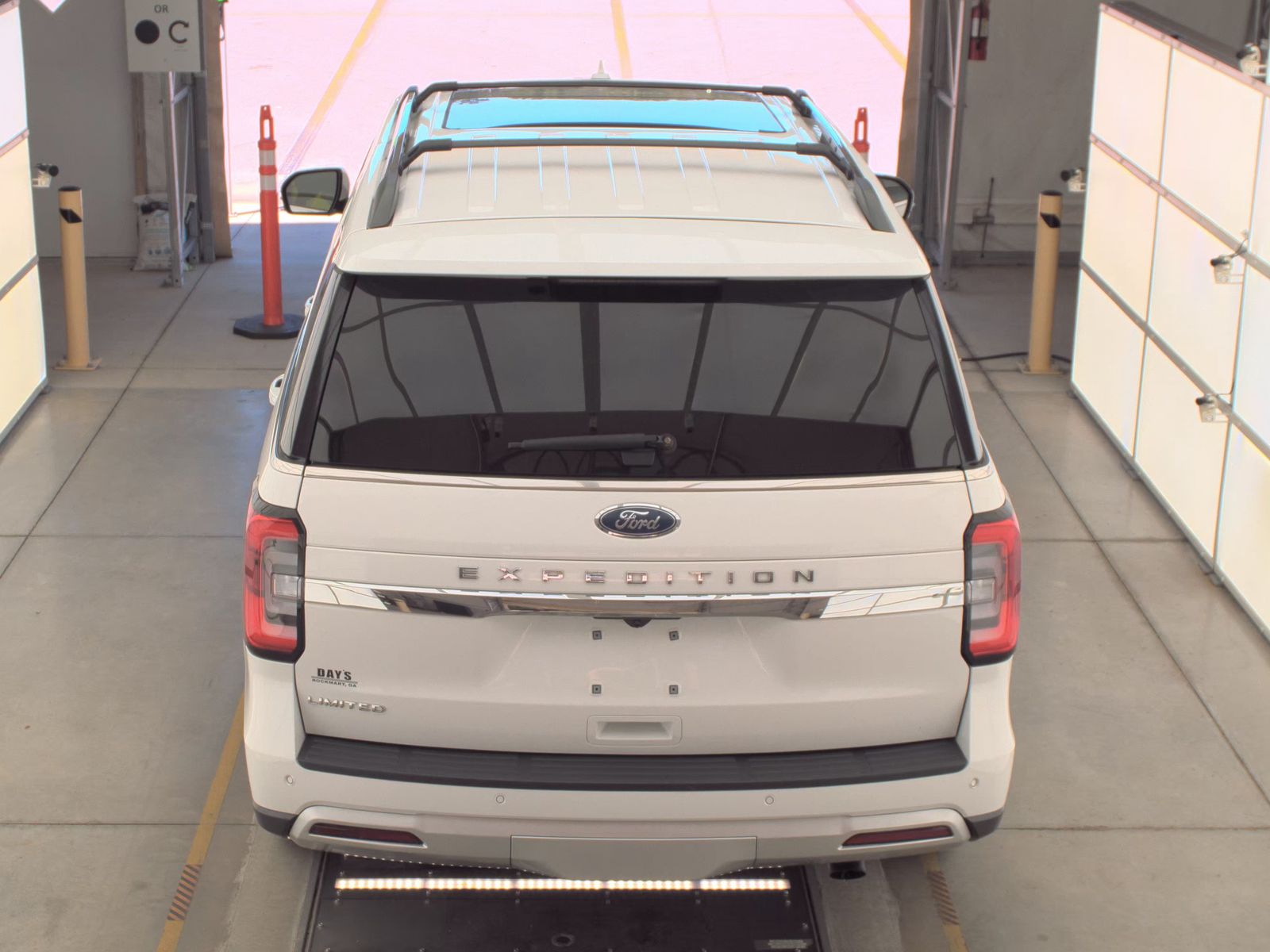 FORD EXPEDITION - 7