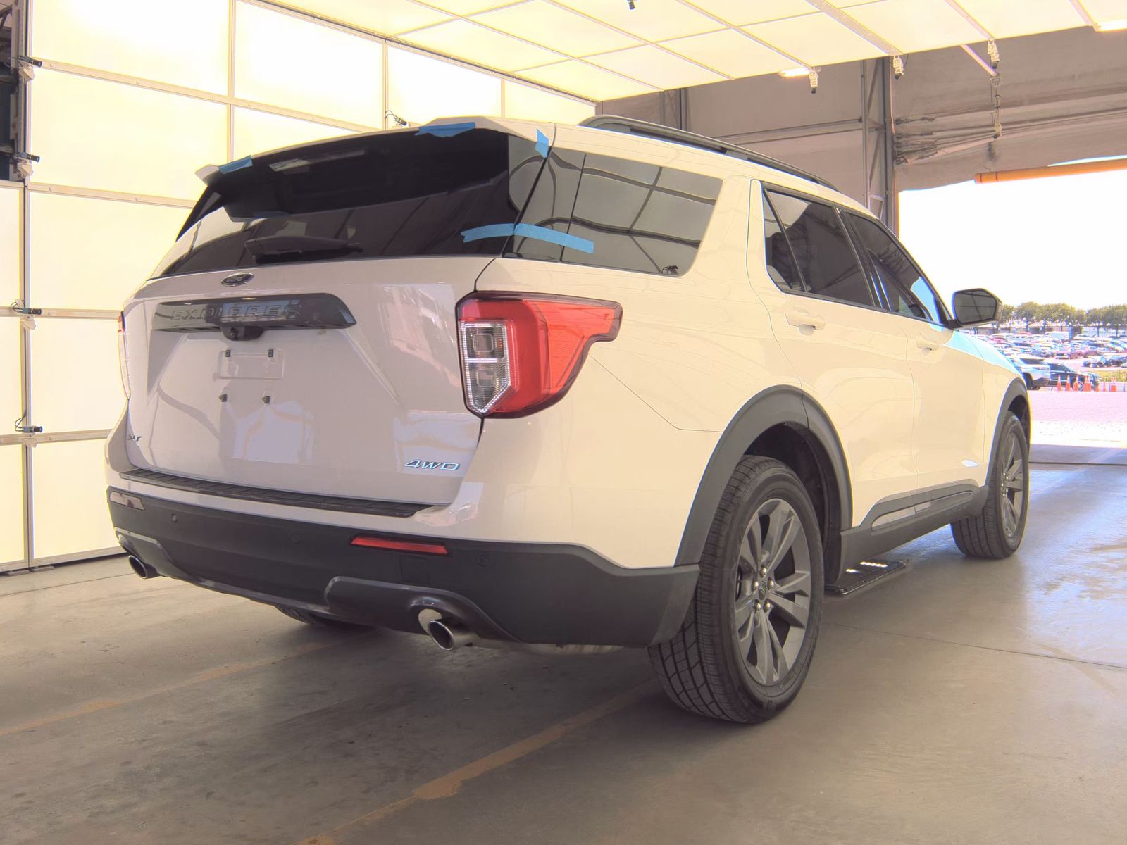 FORD EXPLORER - 6