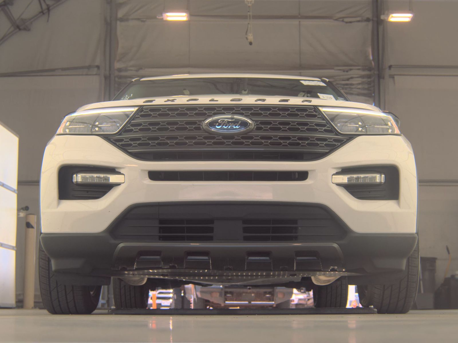 FORD EXPLORER - 4