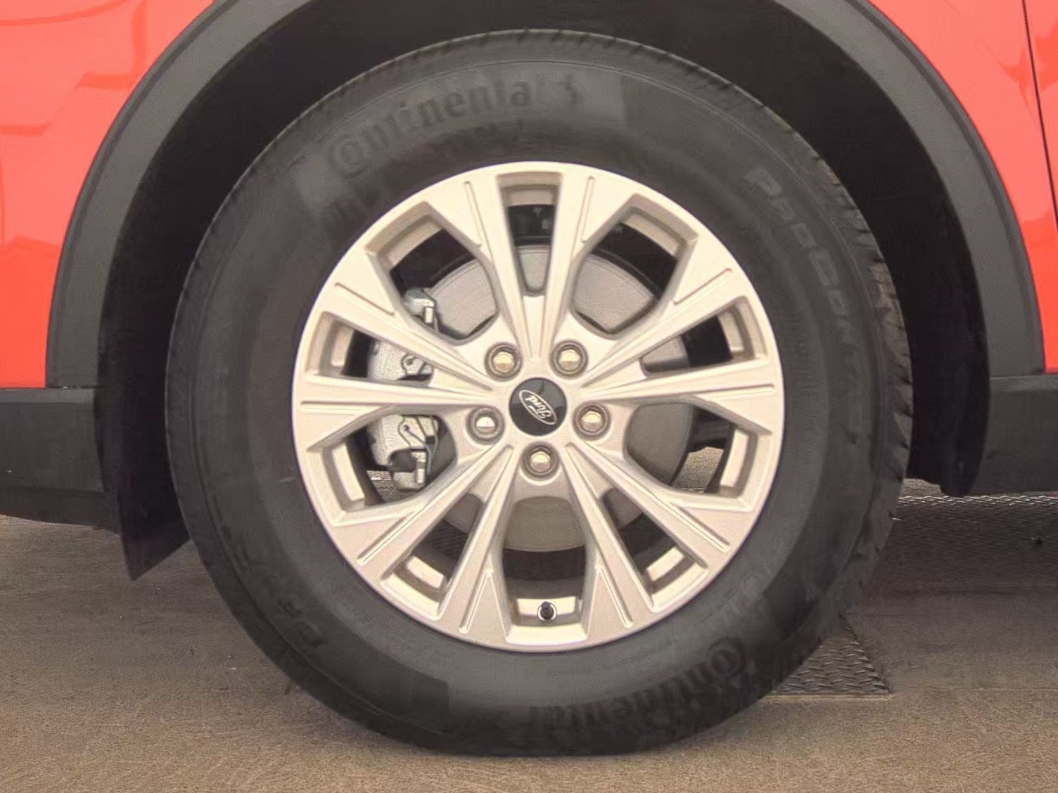 FORD ESCAPE - 10