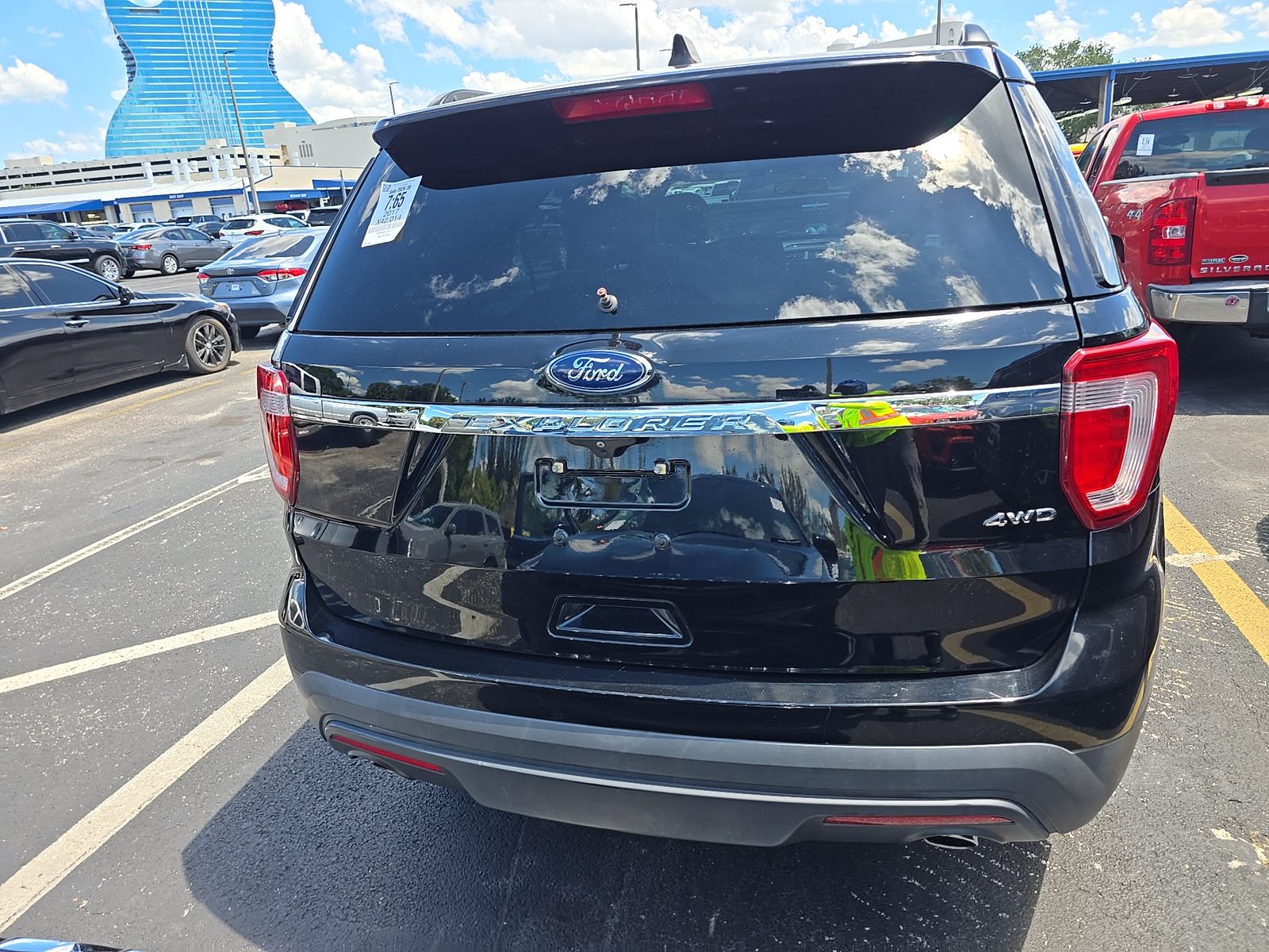 FORD EXPLORER - 6