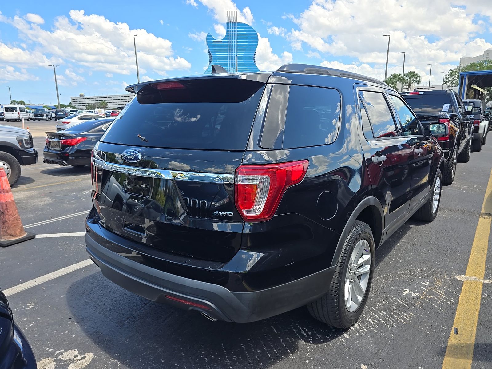 FORD EXPLORER - 5