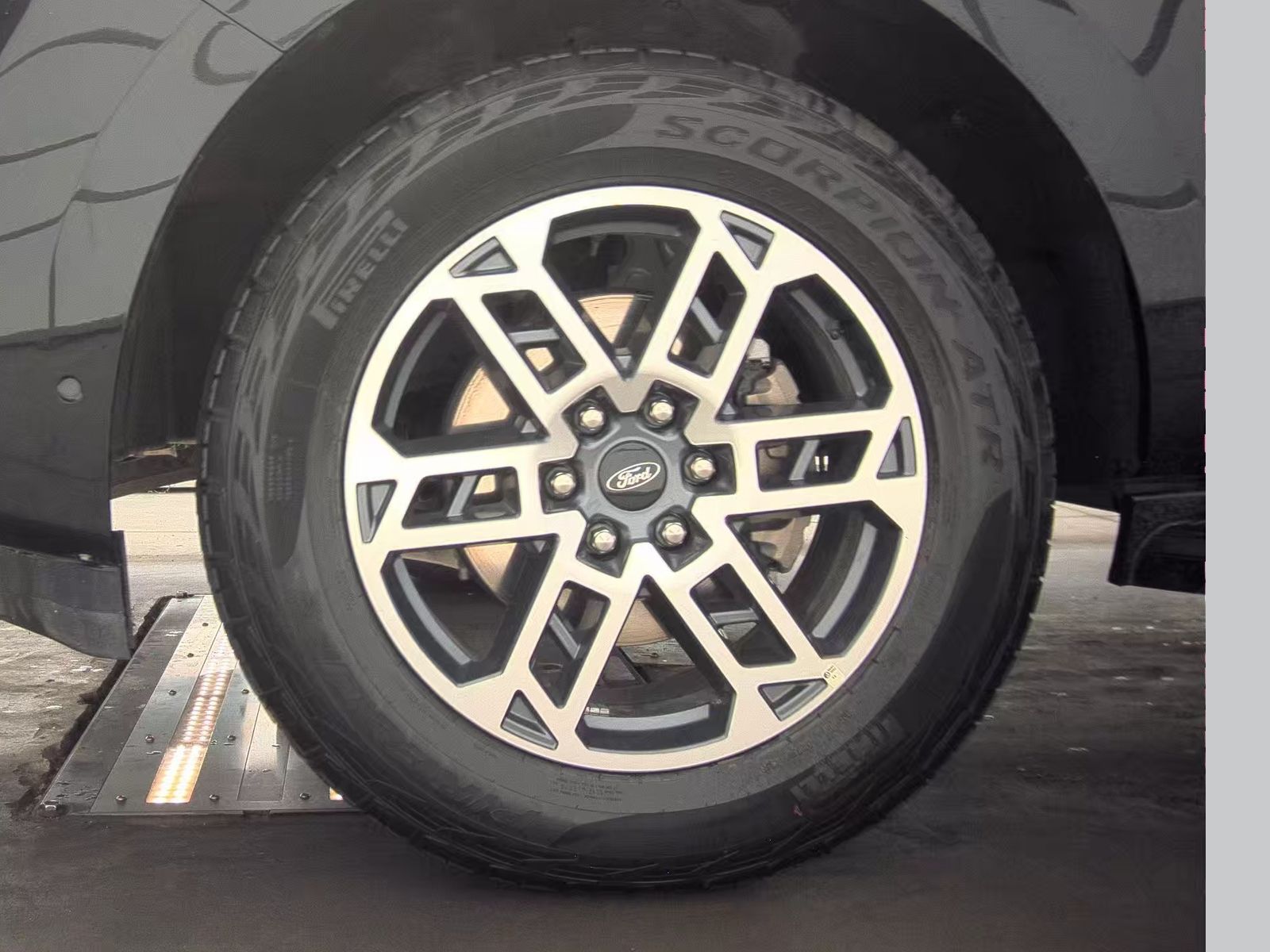 FORD EXPEDITION - 10