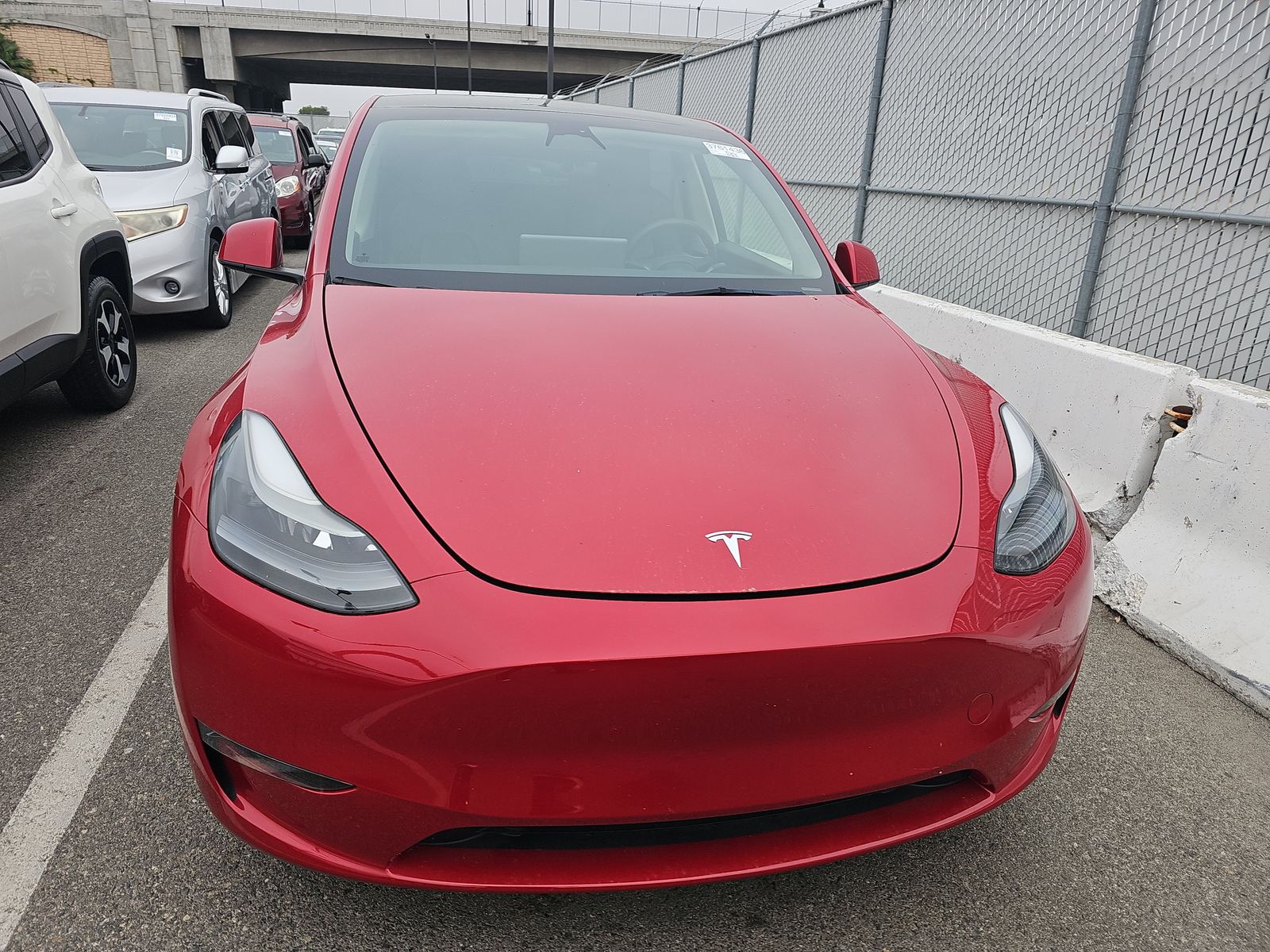 TESLA MODEL Y - 3