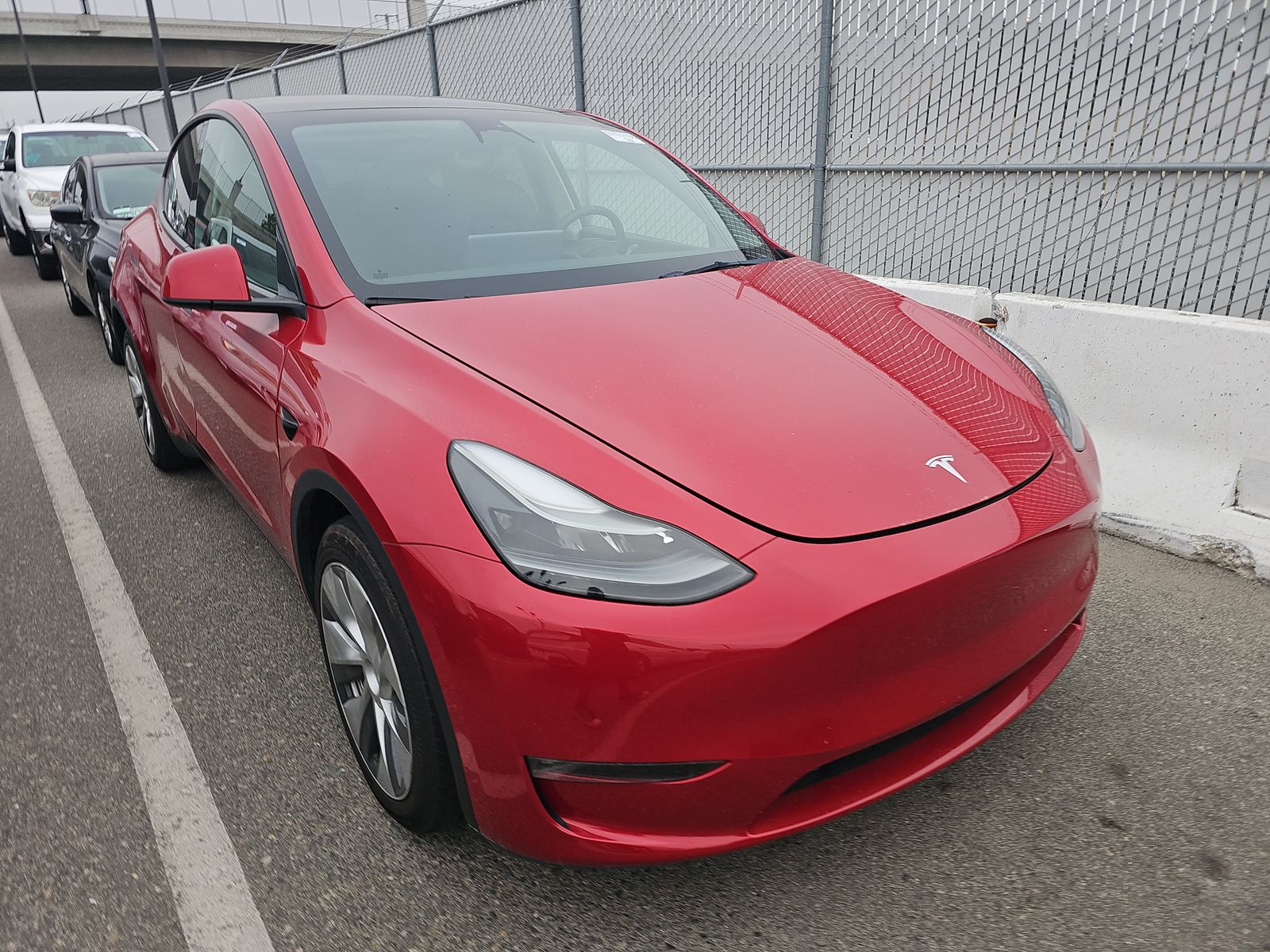 TESLA MODEL Y - 4
