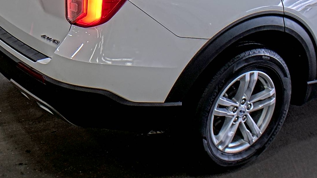FORD EXPLORER - 10