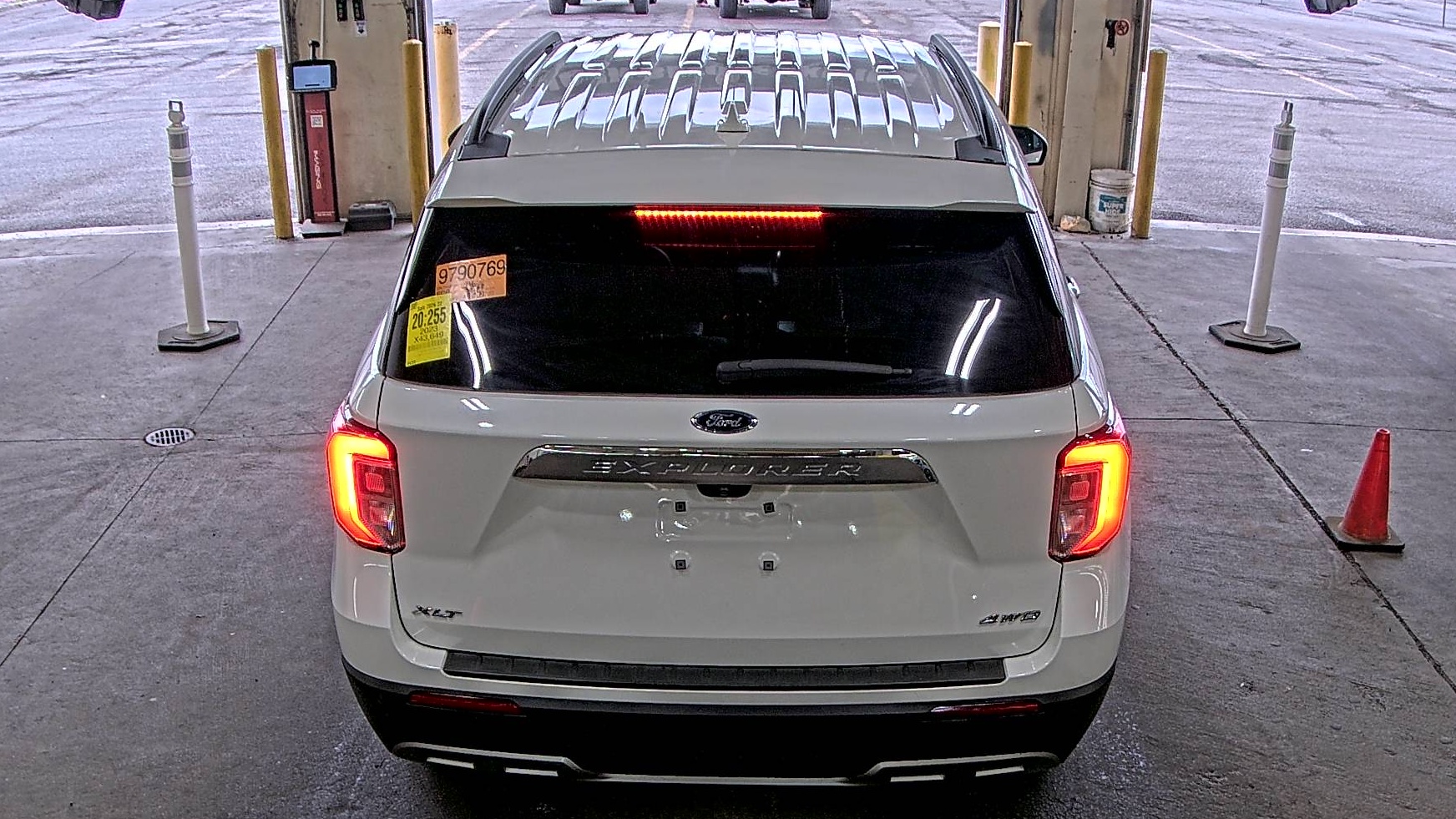 FORD EXPLORER - 6