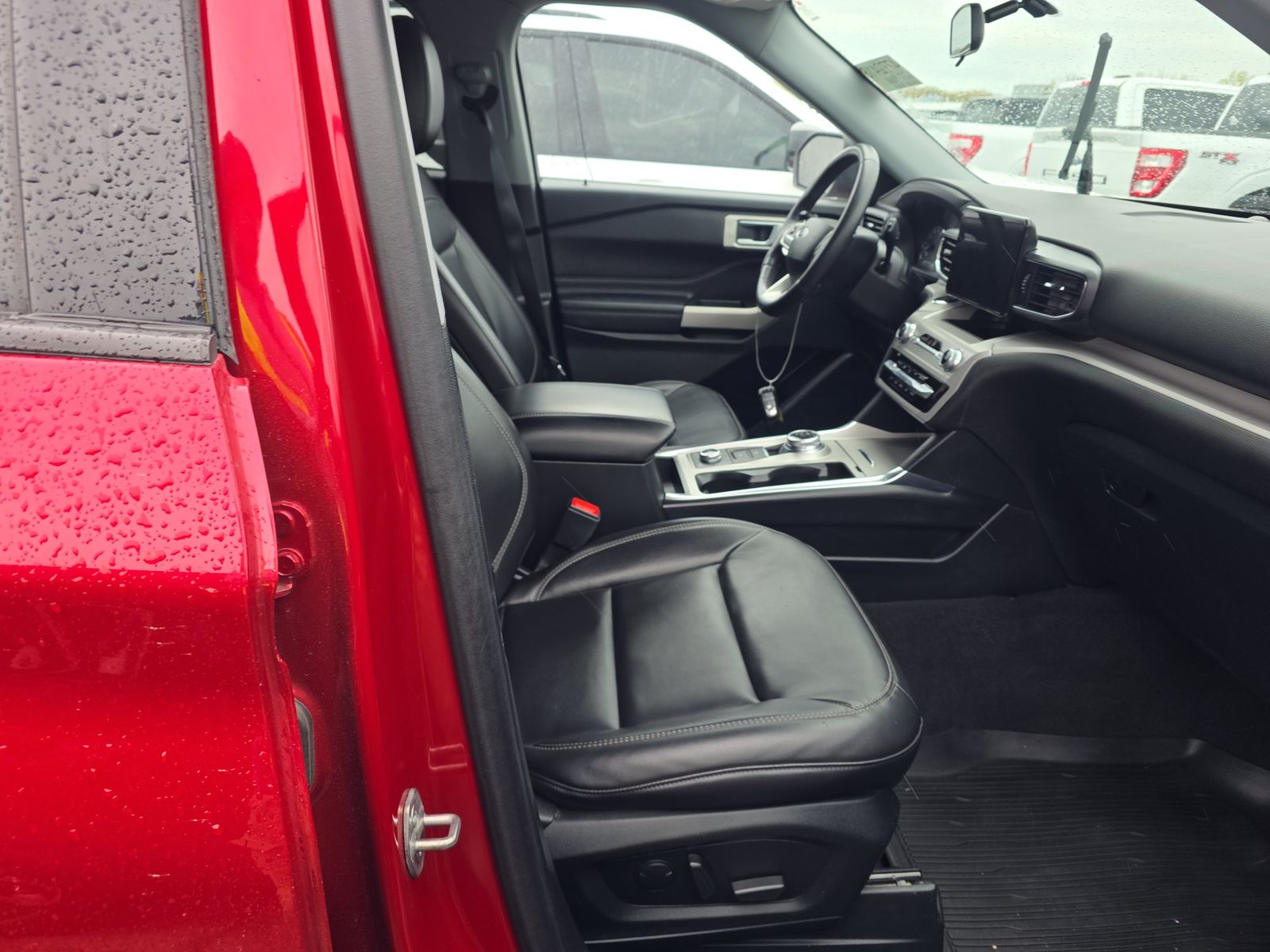 FORD EXPLORER - 9