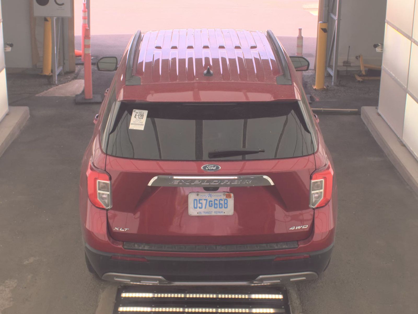 FORD EXPLORER - 6