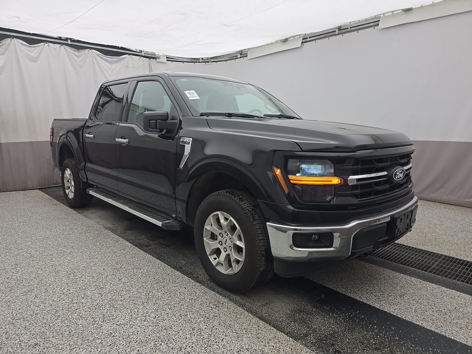 FORD F-150 - 4