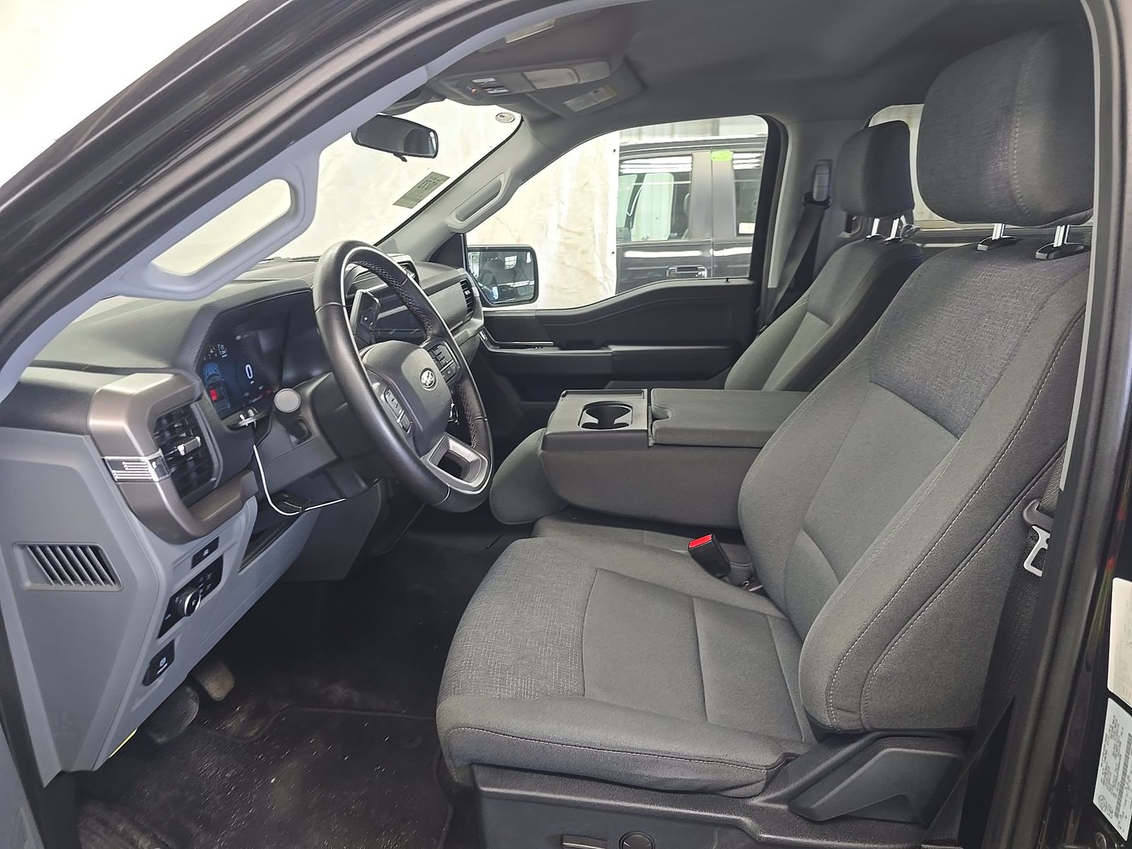 FORD F-150 - 8