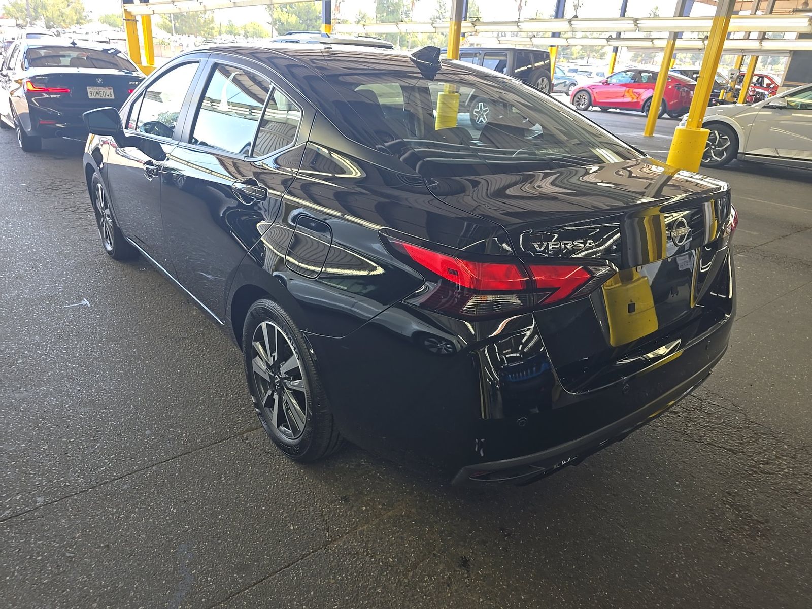NISSAN VERSA - 7