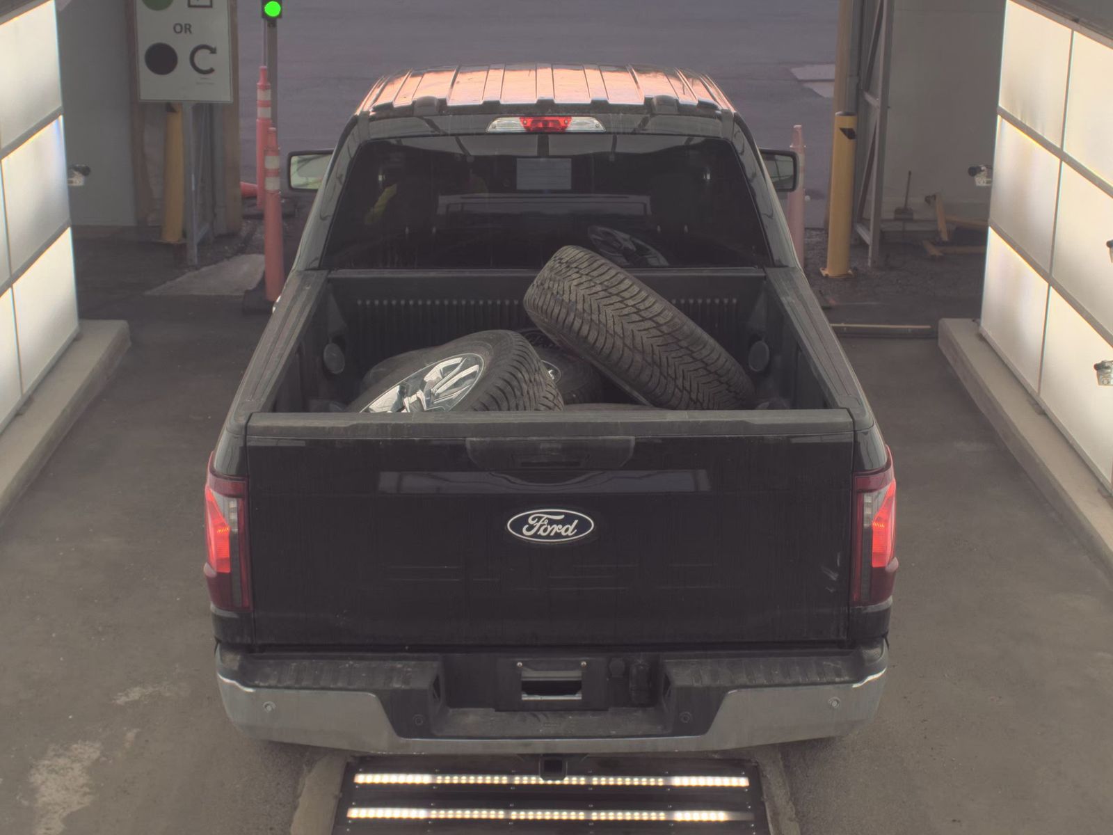 FORD F-150 - 6