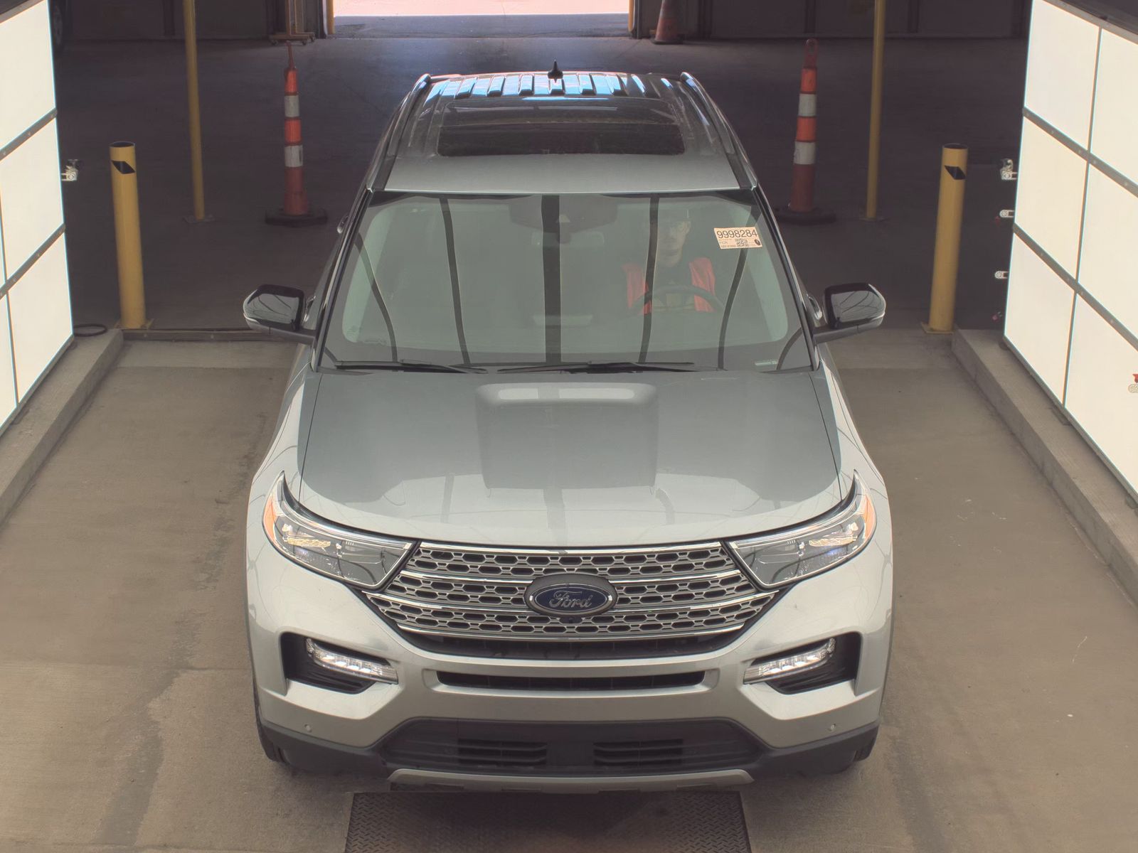 FORD EXPLORER - 3