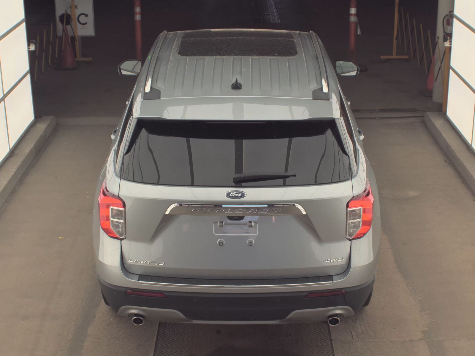 FORD EXPLORER - 7