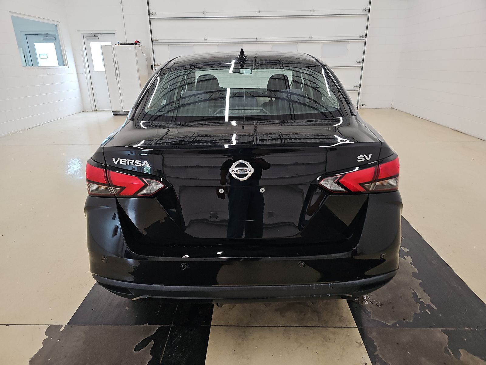 NISSAN VERSA - 6
