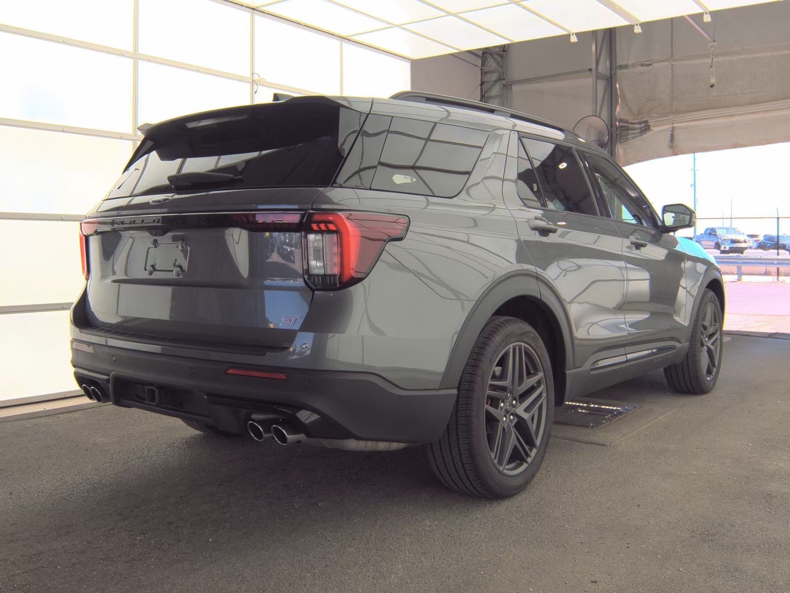 FORD EXPLORER - 6