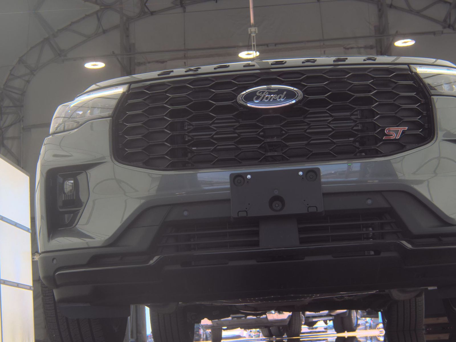 FORD EXPLORER - 4