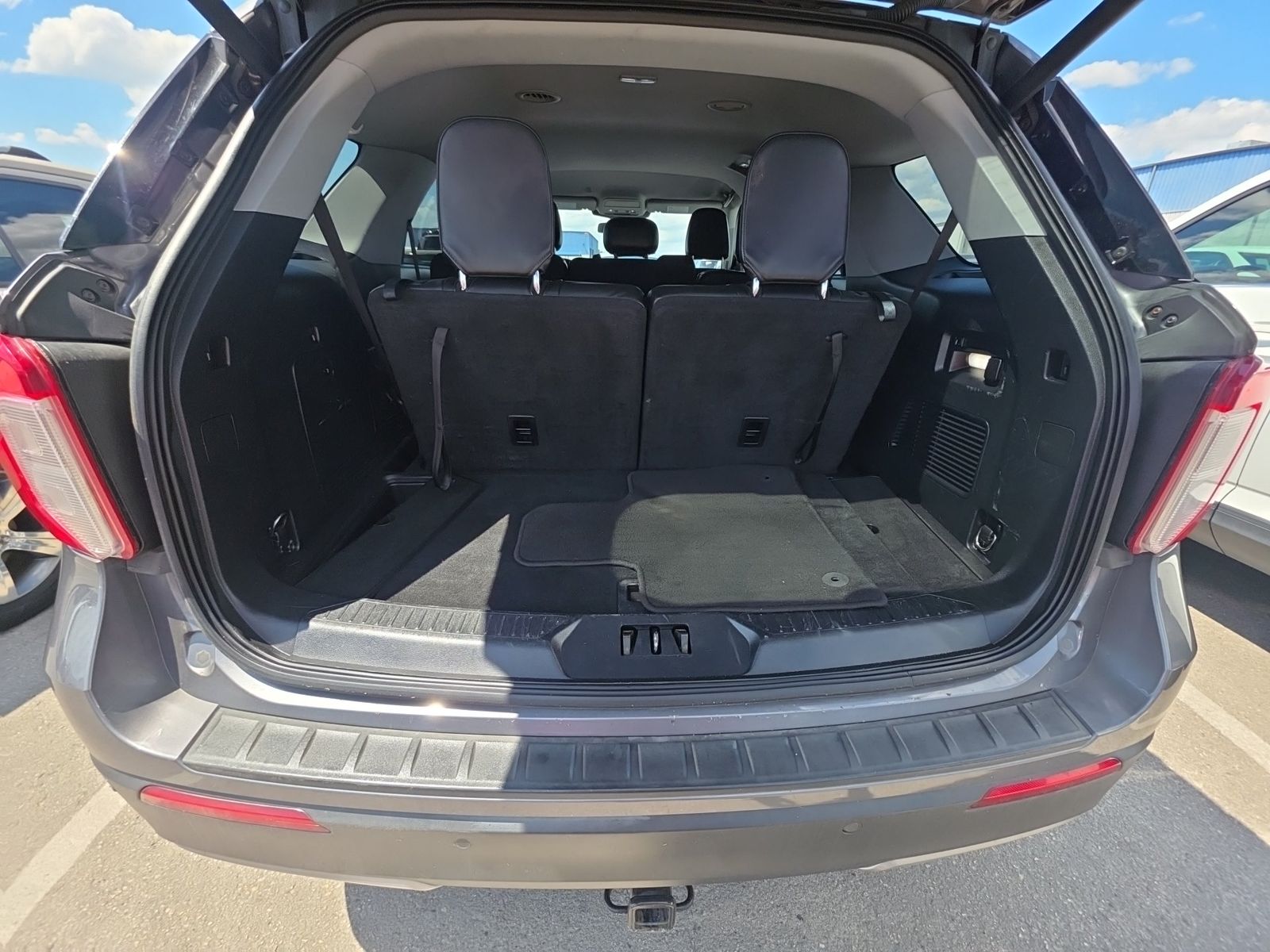 2022 Ford Explorer XLT RWD